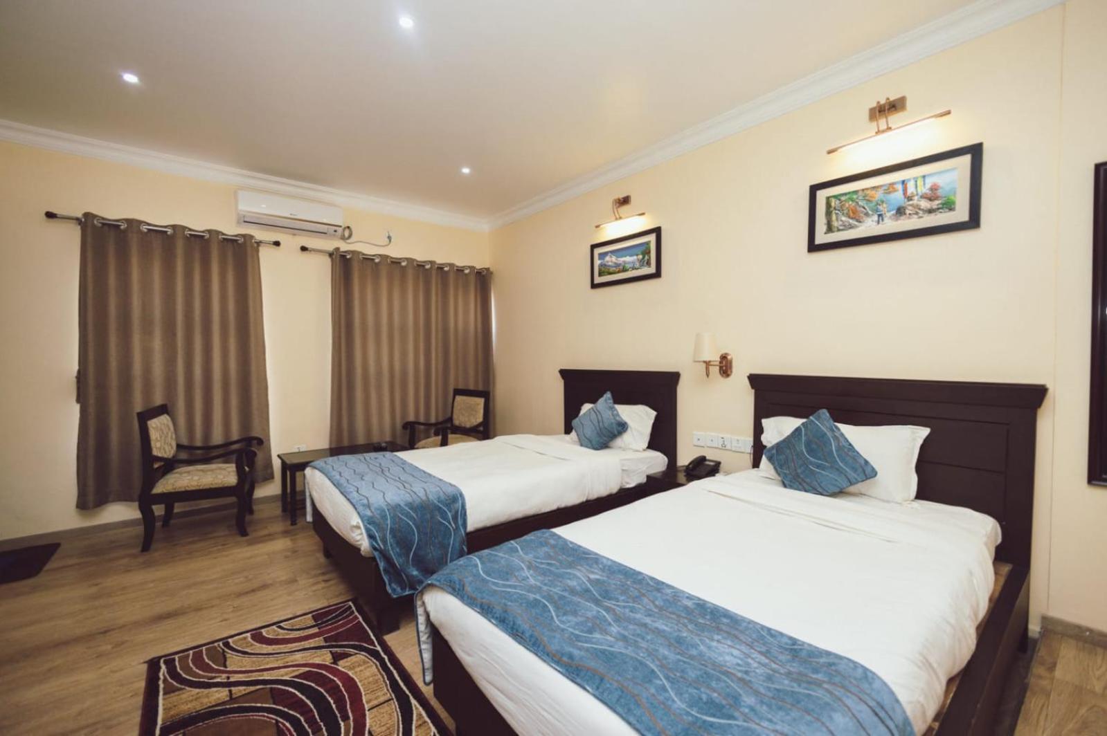 Itahari Hotel Maden Inn מראה חיצוני תמונה