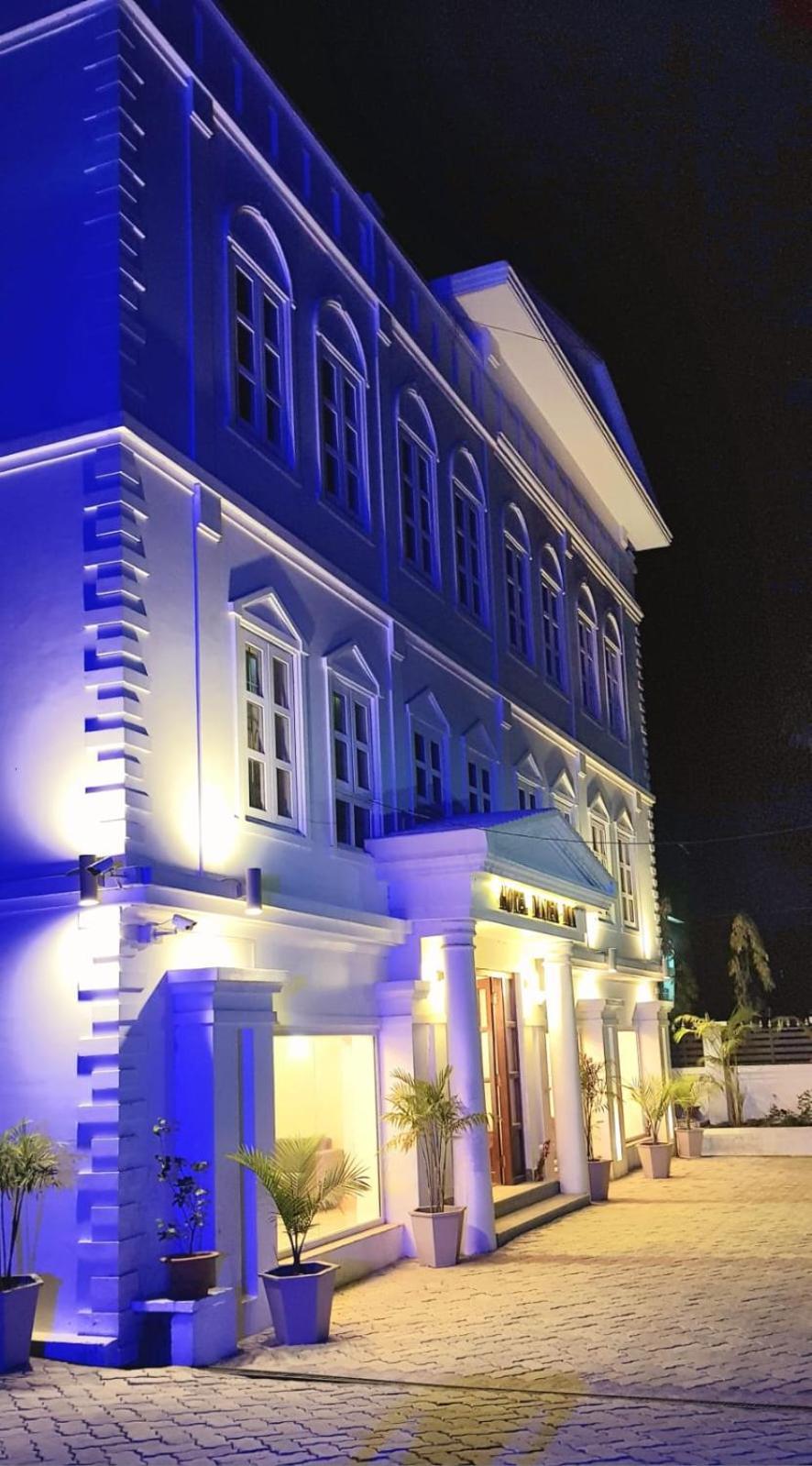 Itahari Hotel Maden Inn מראה חיצוני תמונה