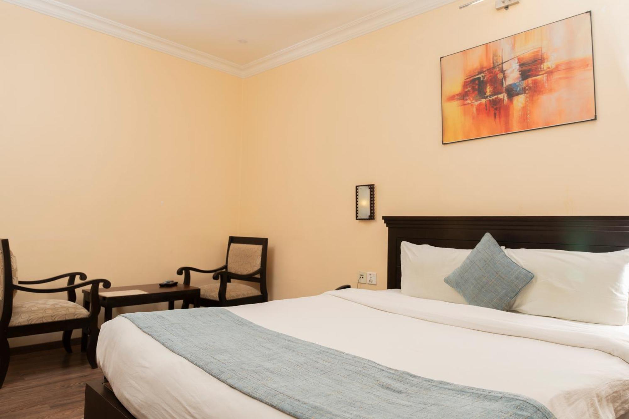 Itahari Hotel Maden Inn מראה חיצוני תמונה