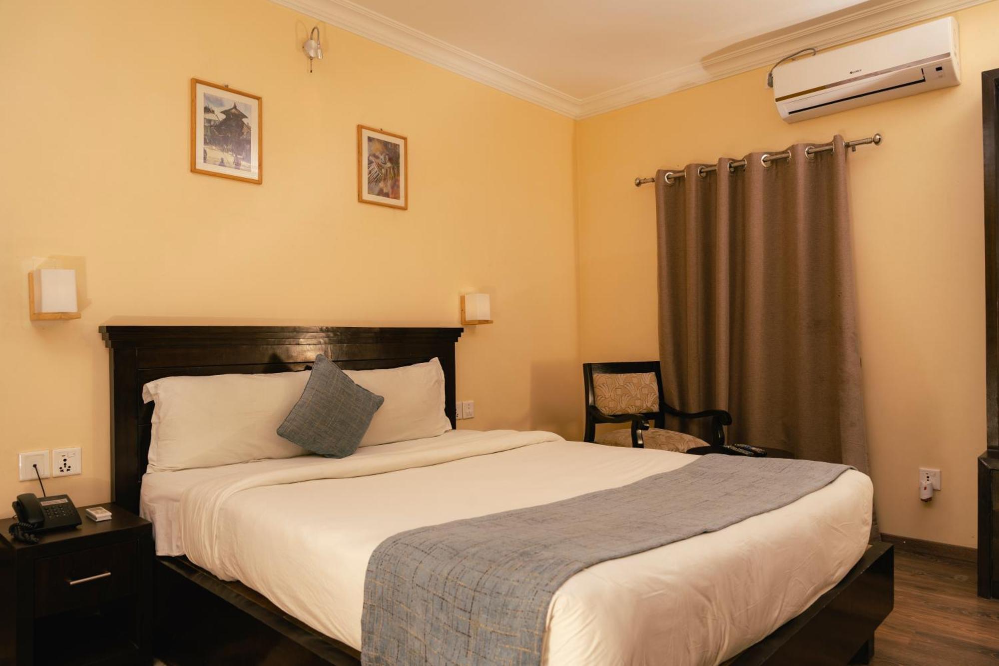 Itahari Hotel Maden Inn מראה חיצוני תמונה