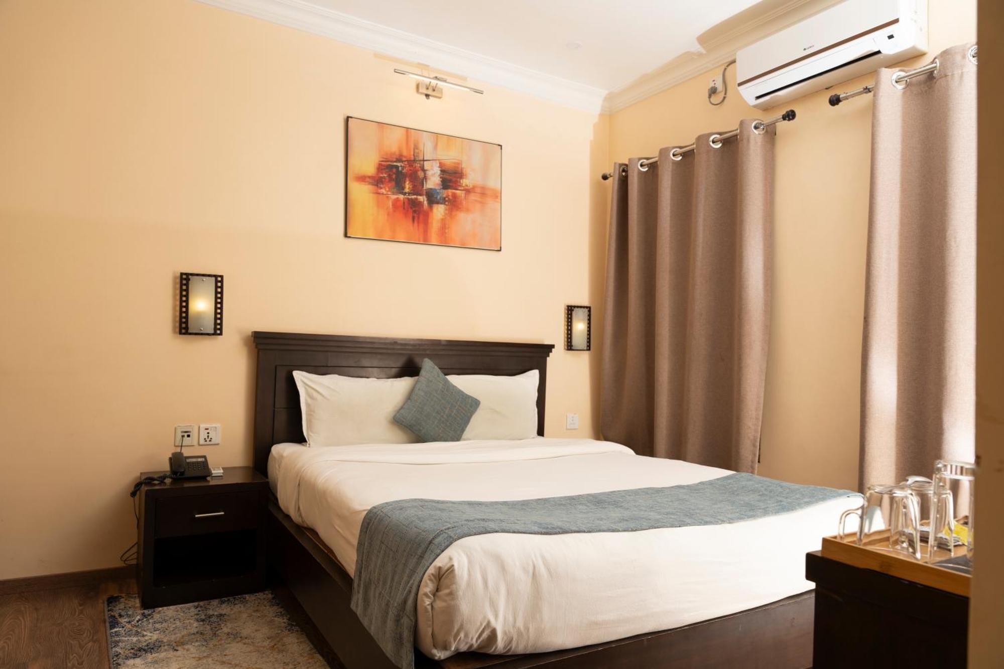 Itahari Hotel Maden Inn מראה חיצוני תמונה